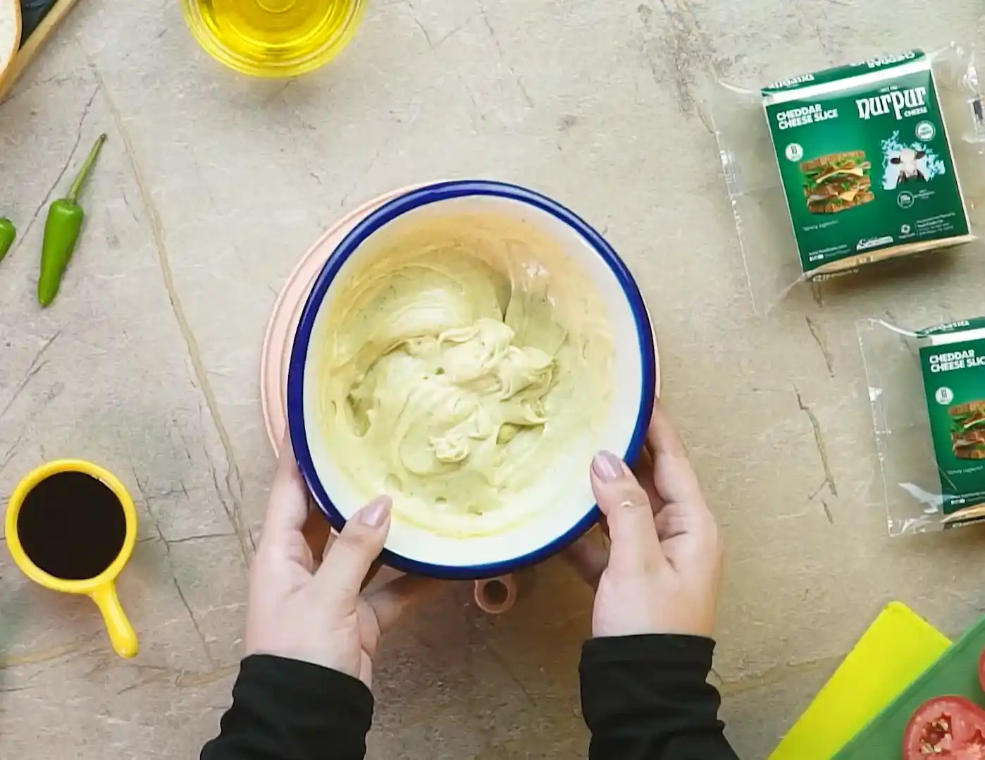 Creamy herb mayo sauce for BBQ cheeseburger