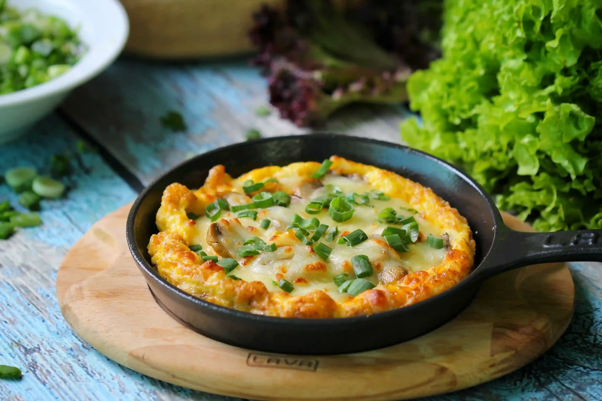 Making crispy cheese skirt in cast iron skillet